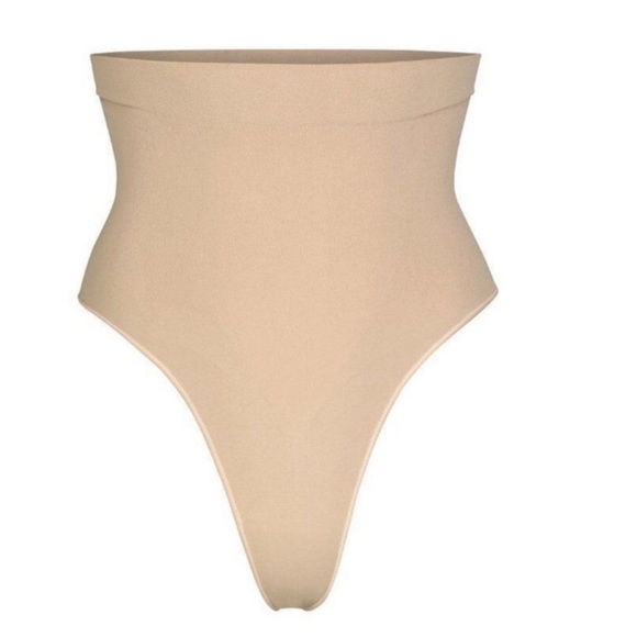 Skims Sculpting Mid Waist Thong SH-MWT-0198 - Picture 7 of 7